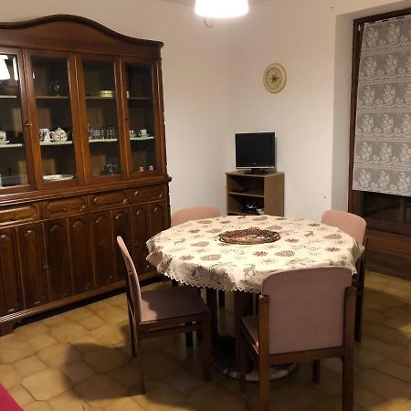 Residenza Maria Lägenhet Ala di Stura Exteriör bild