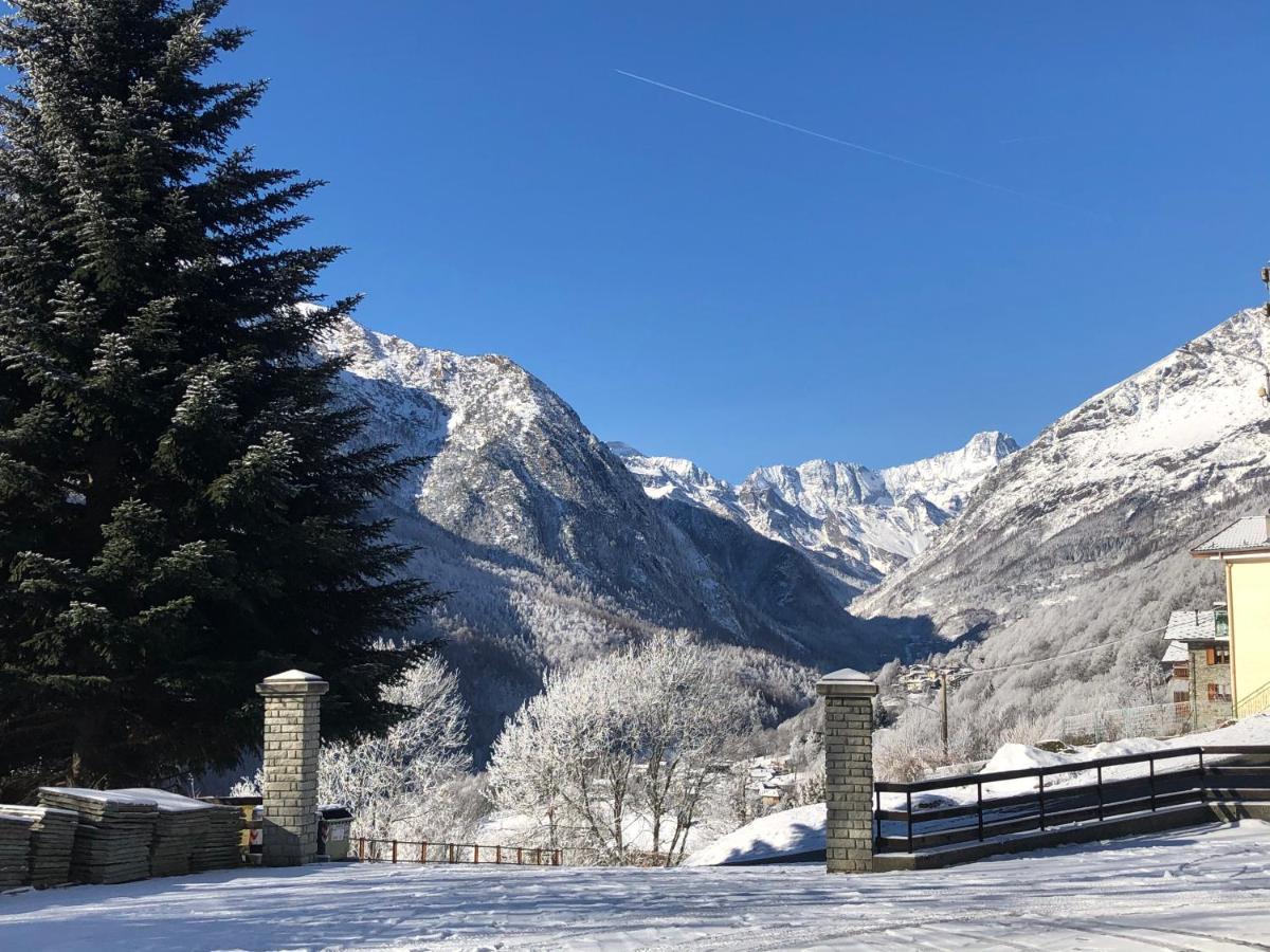 Residenza Maria Lägenhet Ala di Stura Exteriör bild